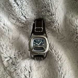 Fossil Genuine Leather Watch! Bq9200